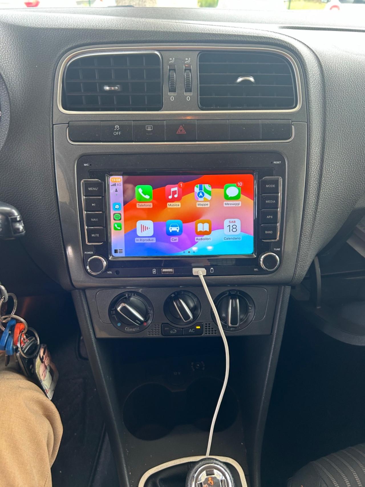 Volkswagen Polo 1.6 TDI CARPLAY