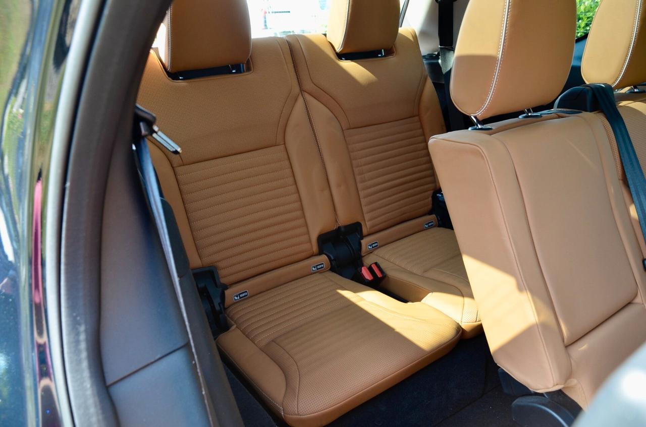 LAND ROVER DISCOVERY 3.0 SDV6 AUTOBIOGRAPHY FIRST EDITION 249cv AUTO 7 POSTI, UNICOPROPRIETARIO, SERVICE LAND ROVER, TETTO, HI-FI MERIDIAN, GANCIO TRAINO, PERMUTE