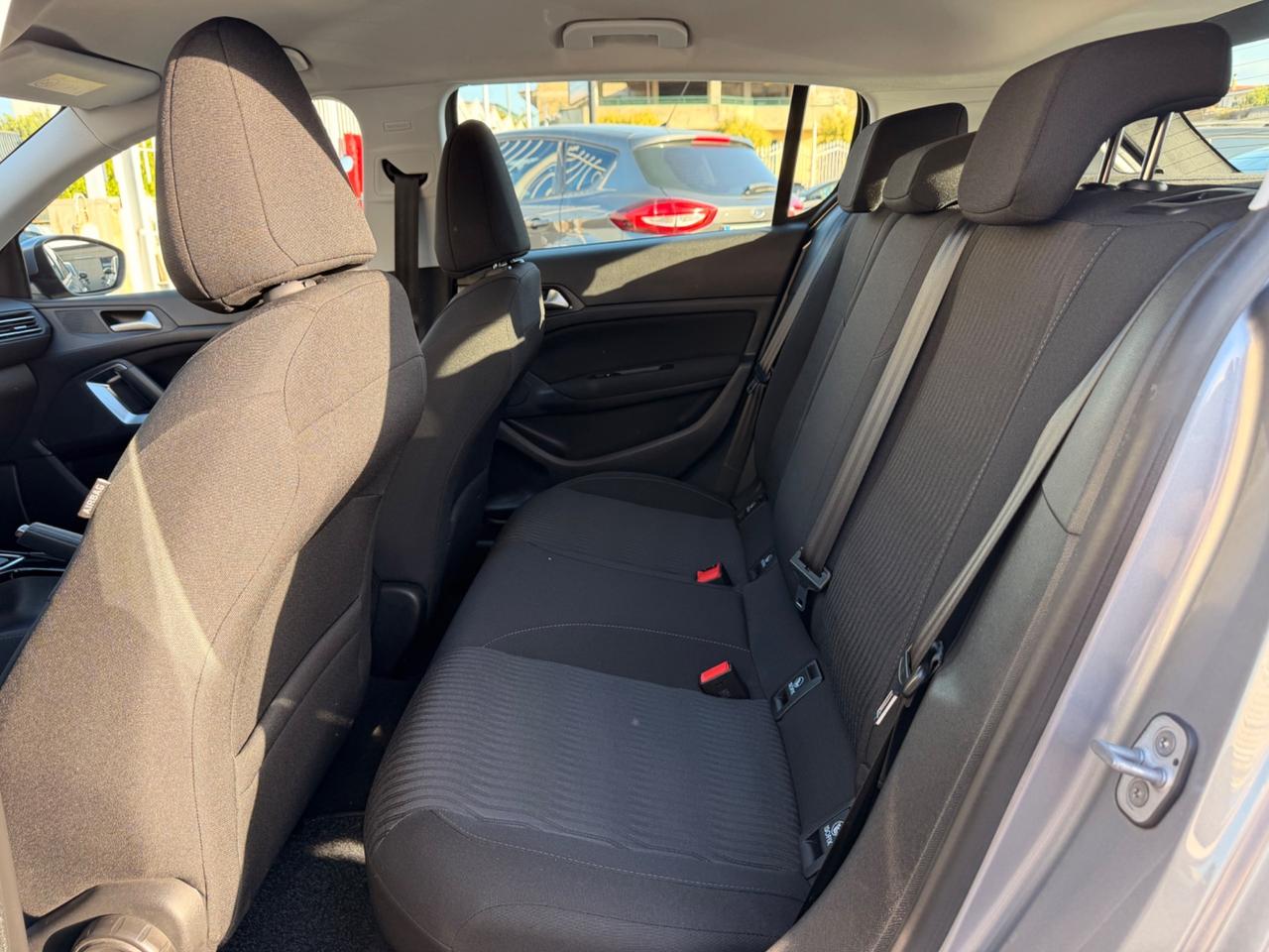 Peugeot 308 1.6 BlueHDi 120cv EAT6 Allure NAVI
