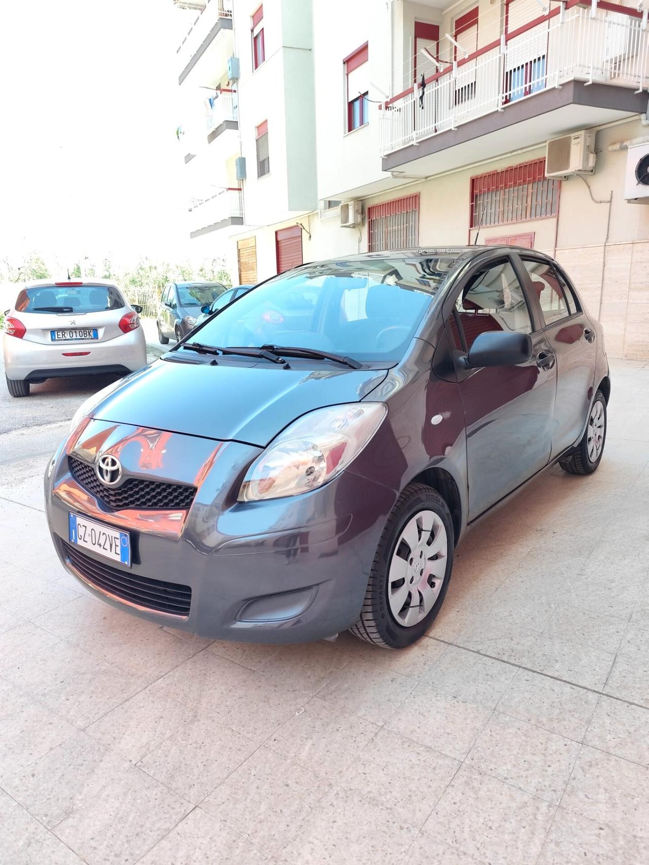 Toyota Yaris 1.0 Benzina 69 cv