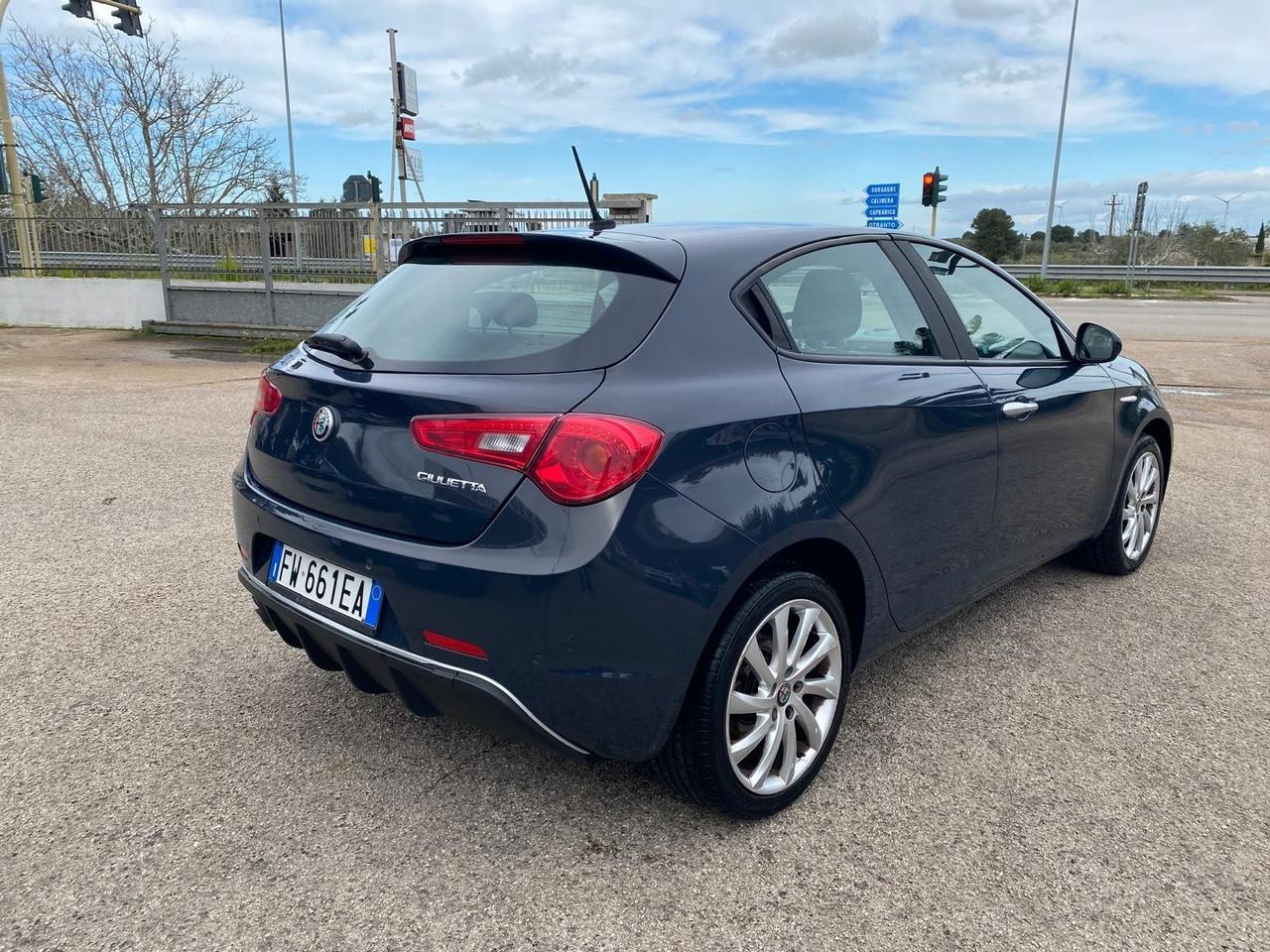 Alfa Romeo Giulietta 1.6 JTDm 120 CV Super Launch Edition