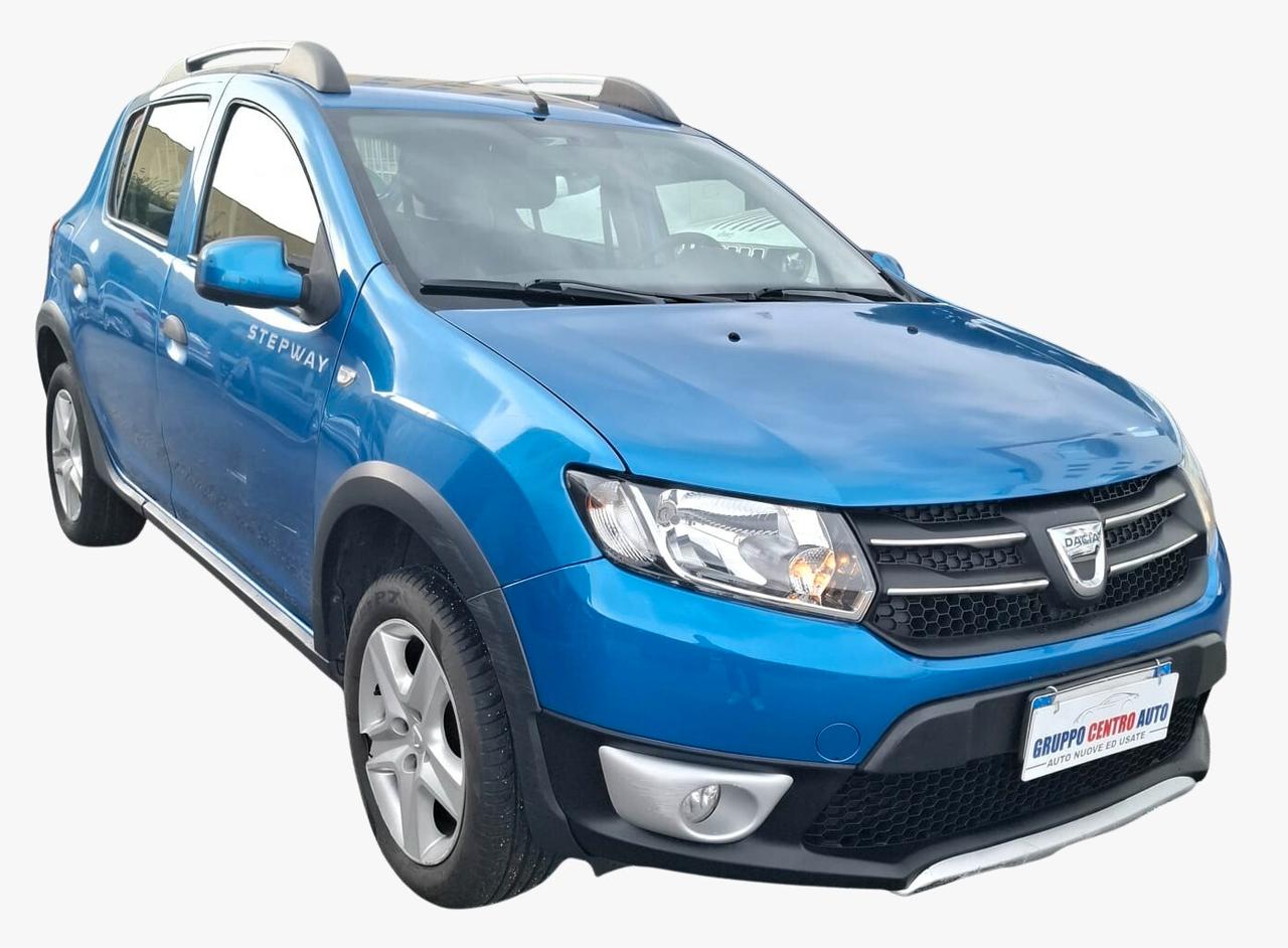 Dacia Sandero Stepway 900 TCe 90CV Lauréate - 2014