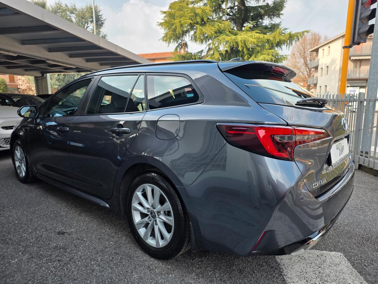 Toyota Corolla Touring Sports 1.8h AUT. + TECH PACK