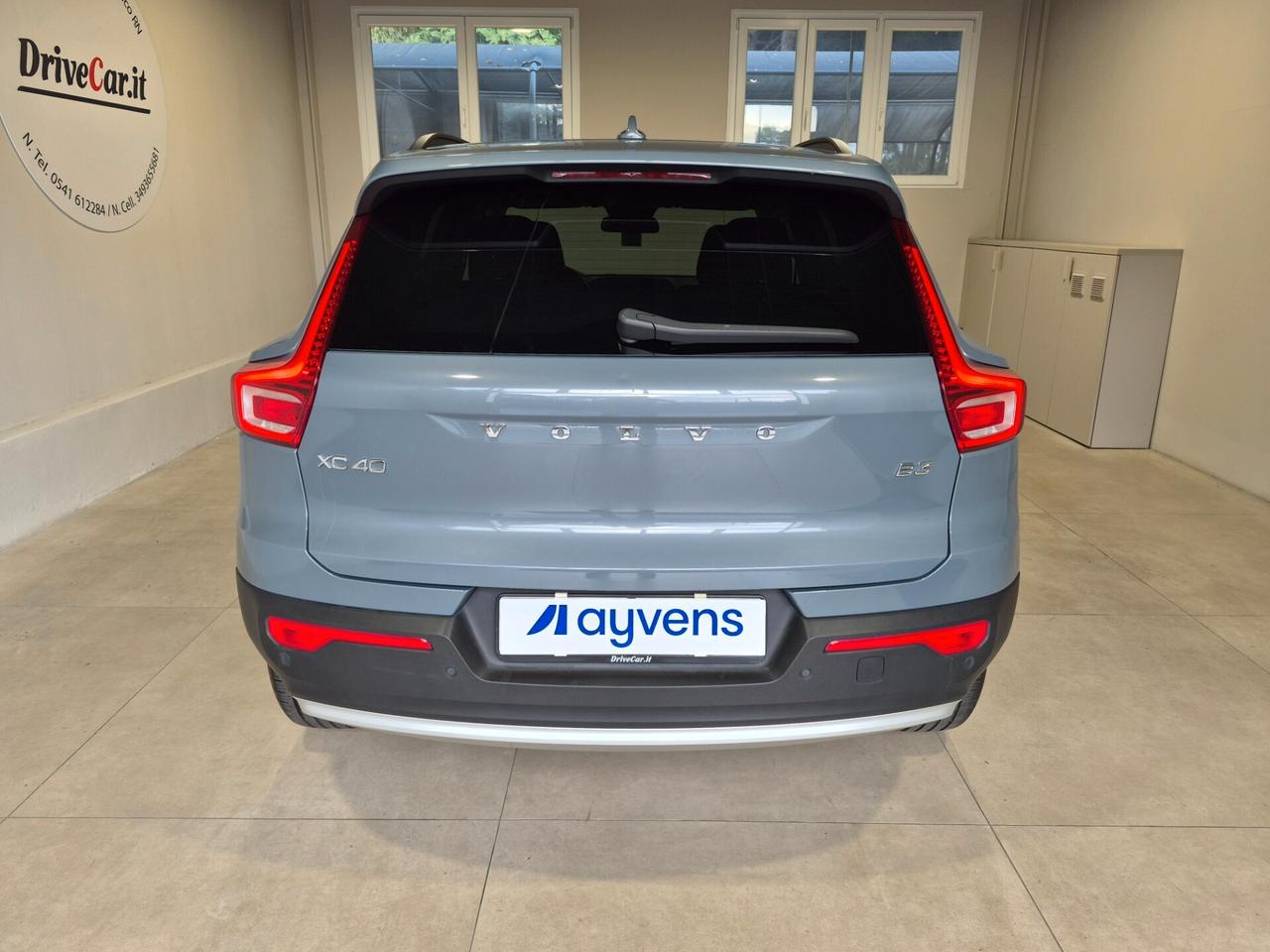 Volvo XC40 B3 2.0 HYBRID ESSENTIAL AUTOMATICA LED NAVI APPLE CAR PLAY/ANDROID AUTO RETROCAMERA C.18 KEYLESS VETRI PRIVACY