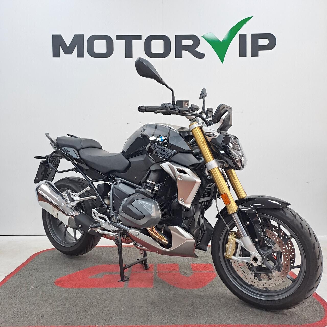 BMW R 1250 R Triple Black NUOVA / KM 0