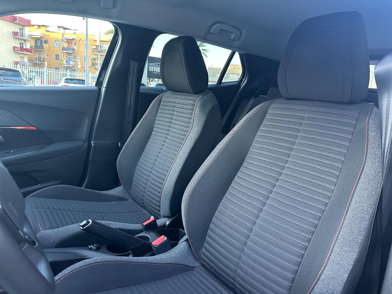 Peugeot 2008 PureTech 100 S&S Active