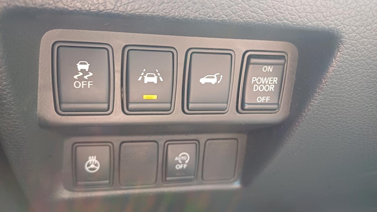 Nissan X-Trail 1.6 dCi 2WD Tekna 7posti OK neopatentati Euro6B