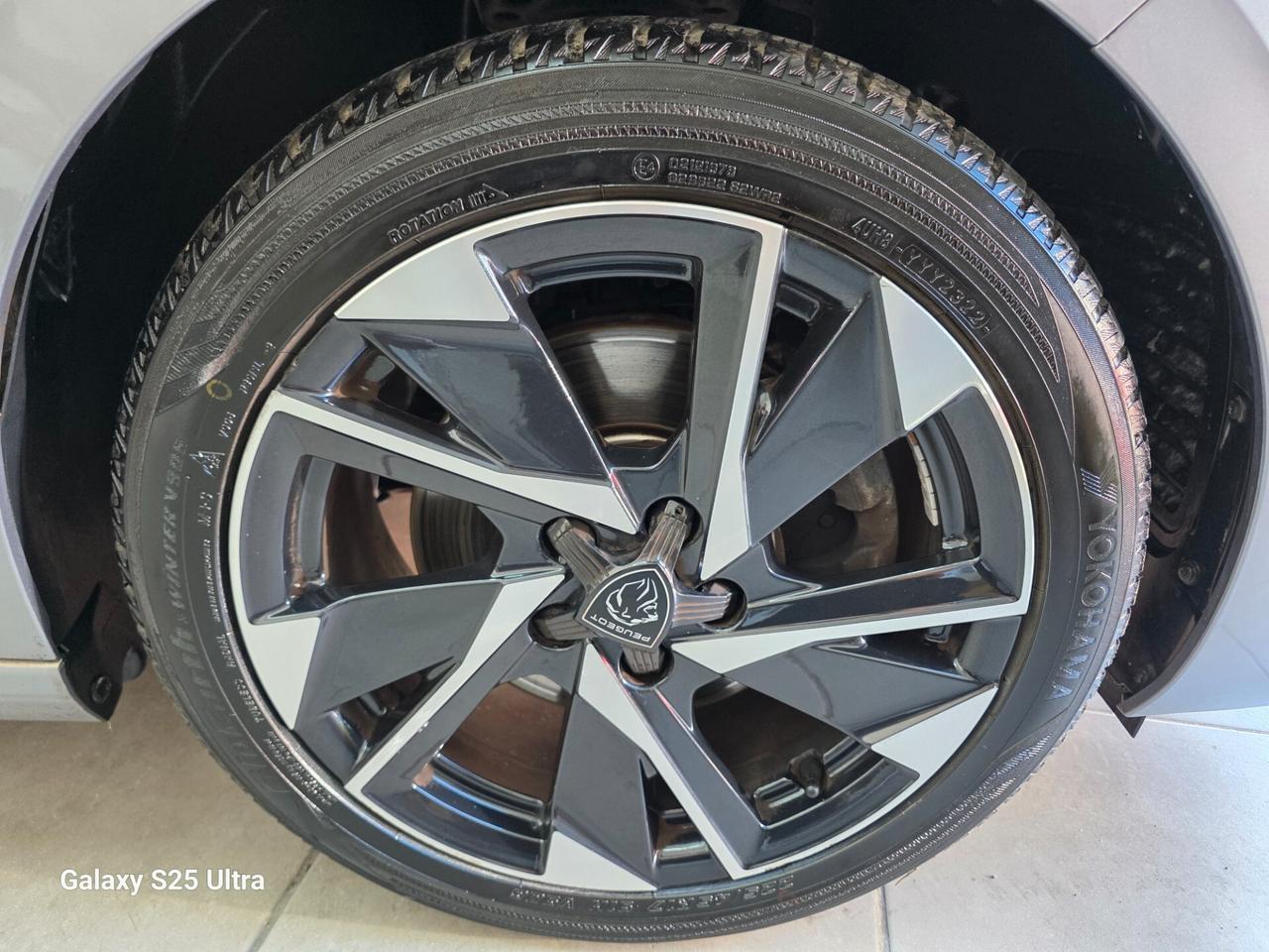 Peugeot 308 BlueHDi 130cv S&S EAT8 Allure