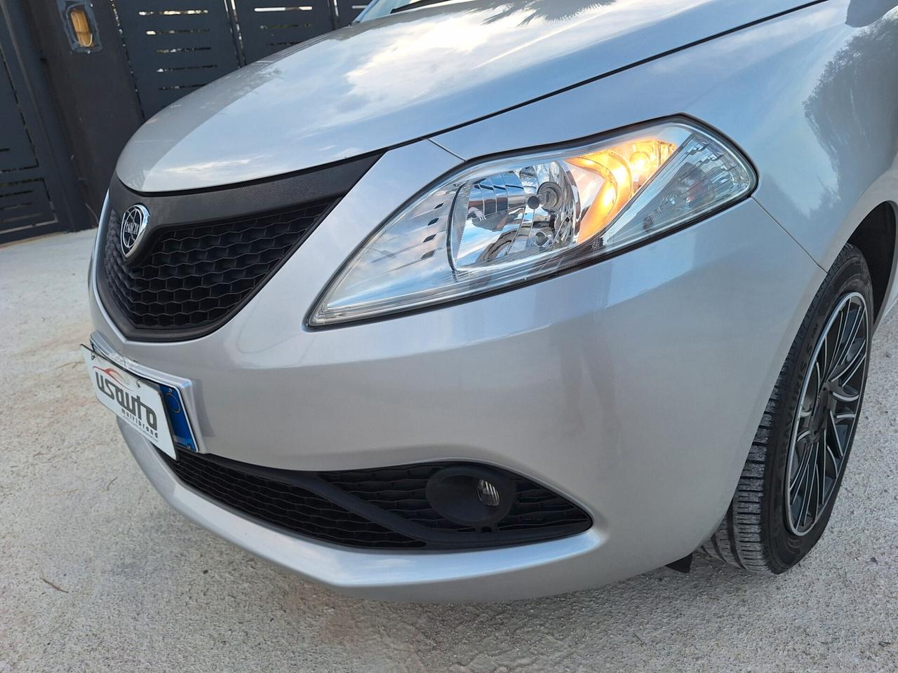 Lancia Ypsilon 1.2 69 CV 5 p 72000 KM 2019