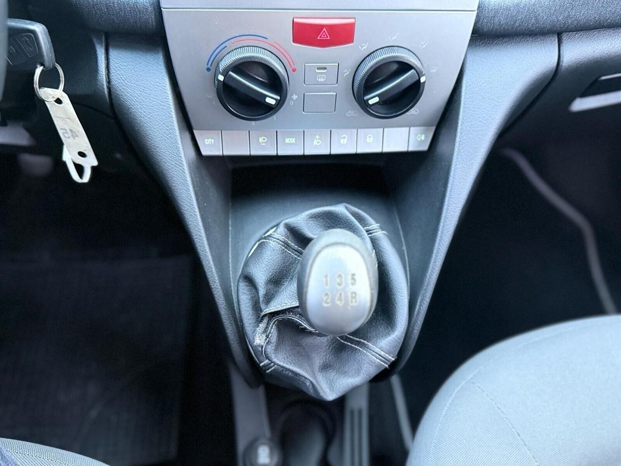 Lancia Ypsilon 1.2 Argento