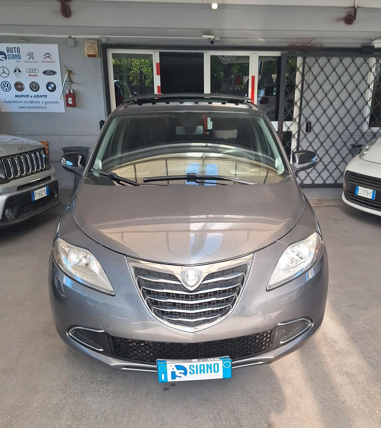 Lancia Ypsilon 0.9 TwinAir 85 CV 5 porte S&S Platinum Tetto Panoramico Apribile