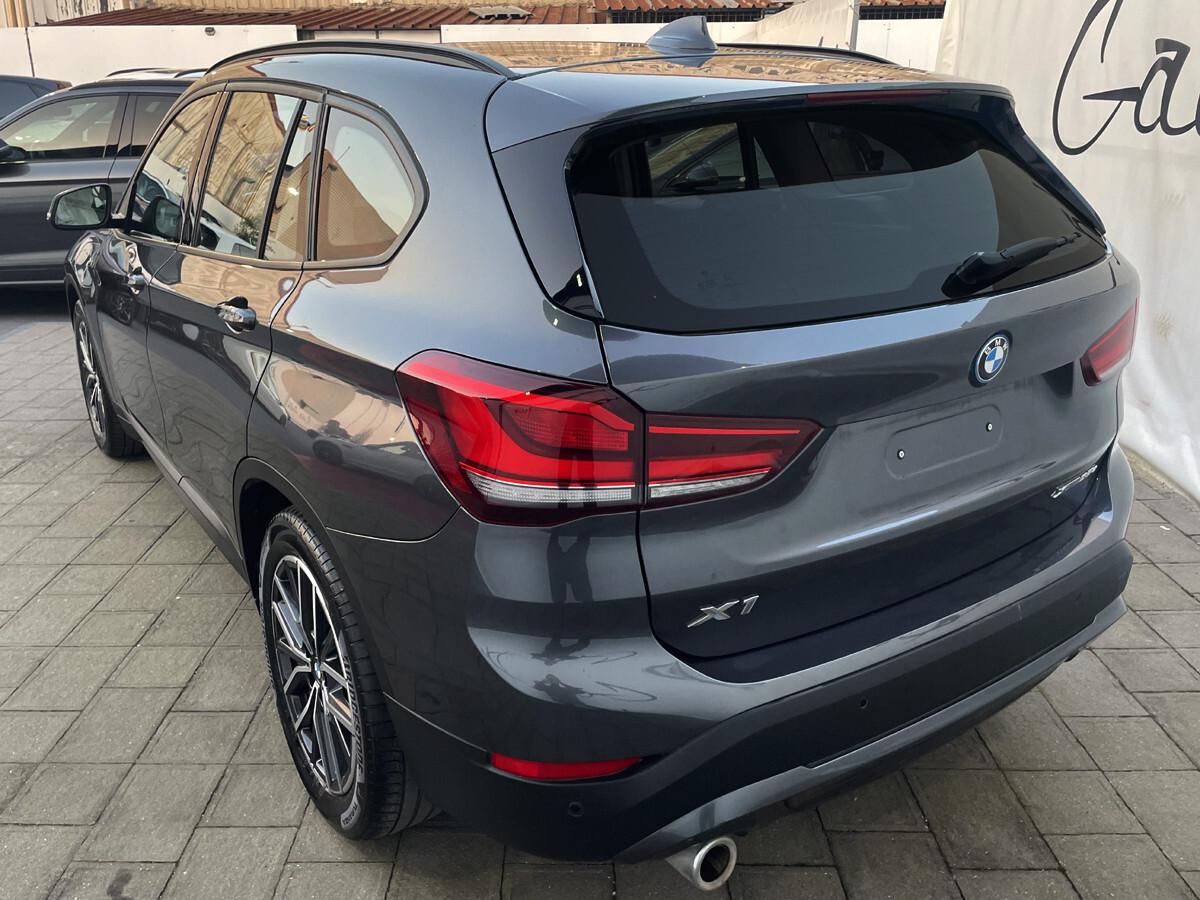 Bmw X1 xDrive25e Business Advantage BLACK LINE