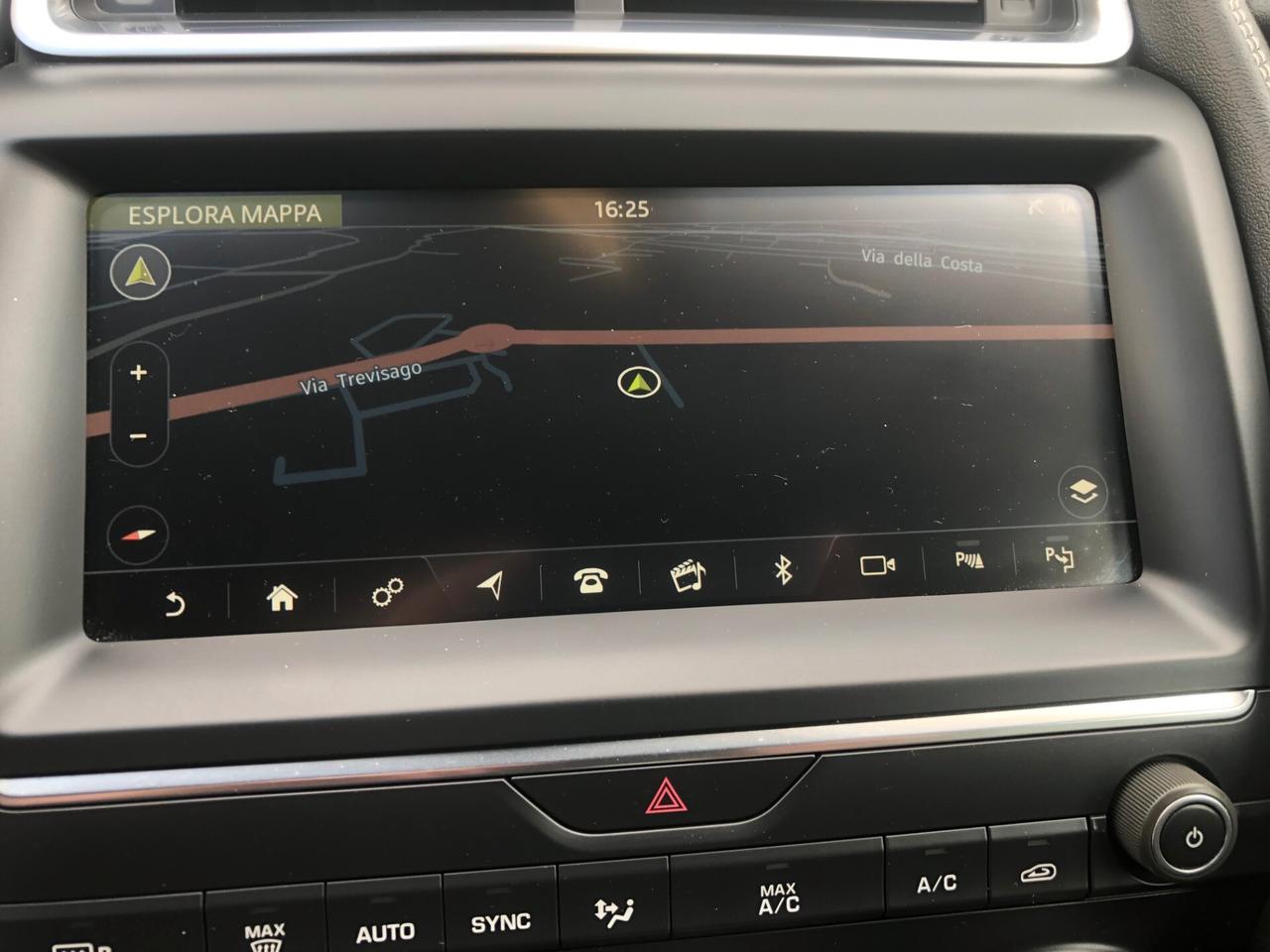 Jaguar E-Pace 2.0D 180 CV AWD aut. R-Dynamic