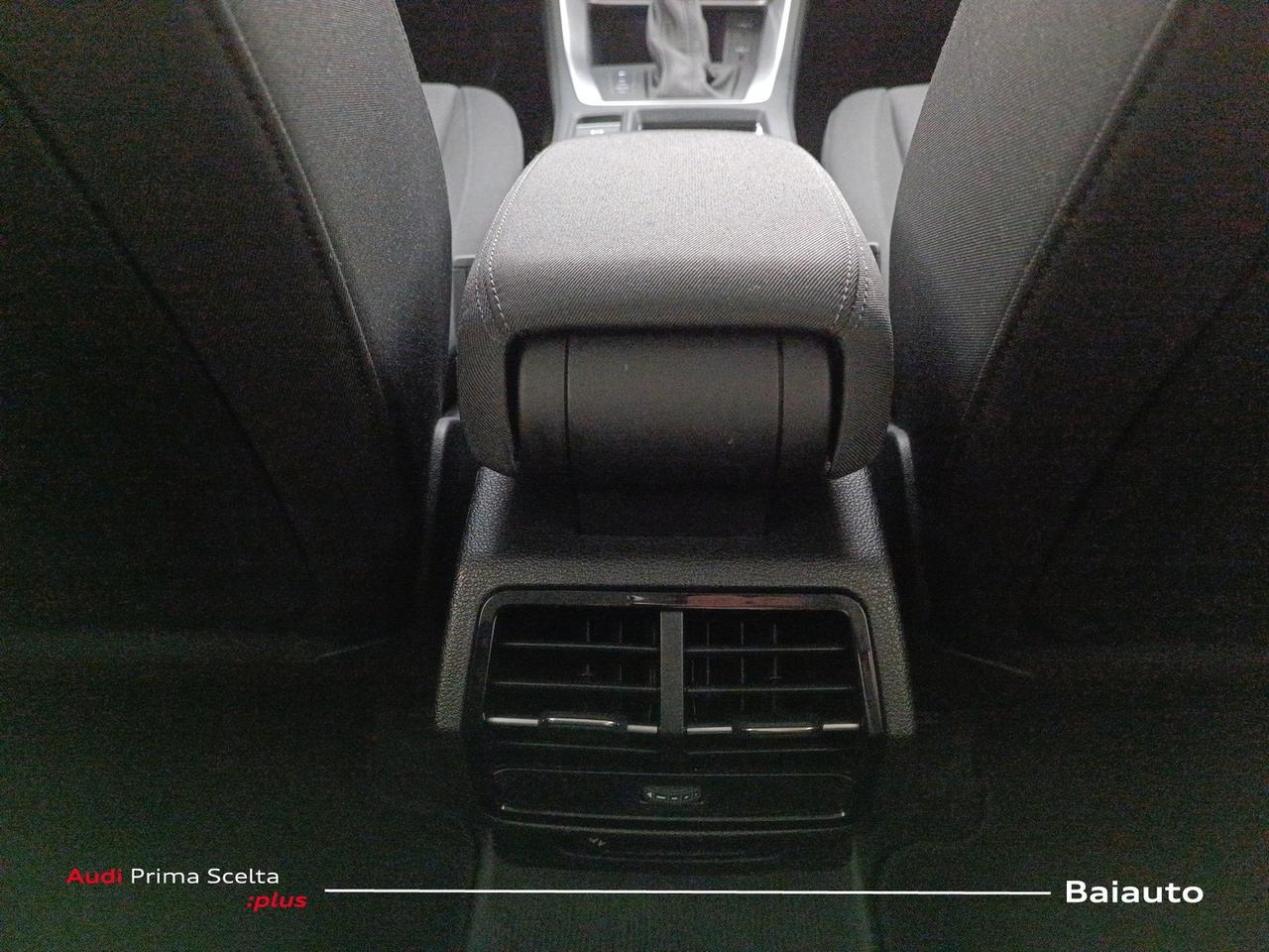 Audi Q3 35 2.0 tdi business advanced s tronic