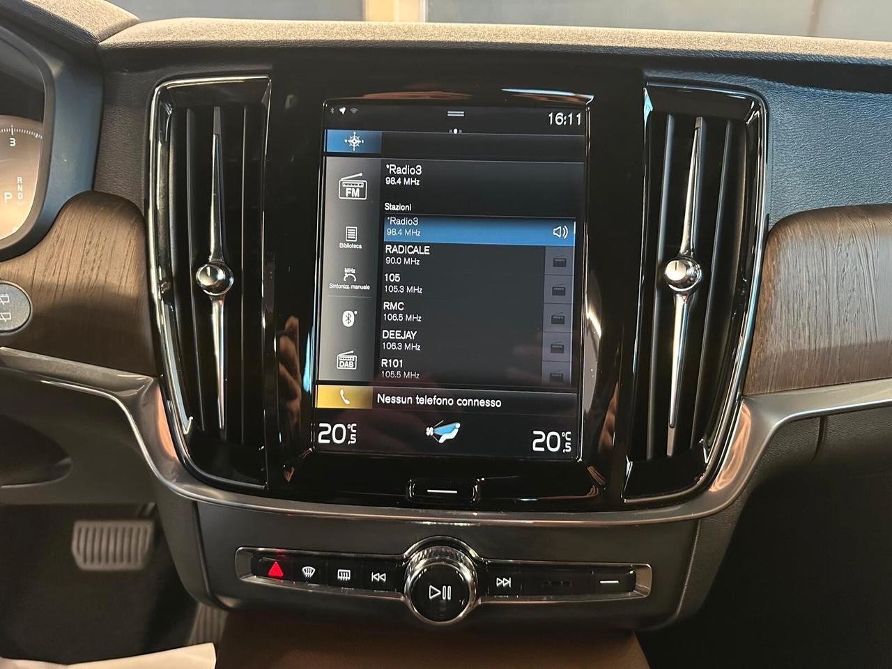 Volvo V90 Cross Country B4 (d) AWD Geartronic Business Pro