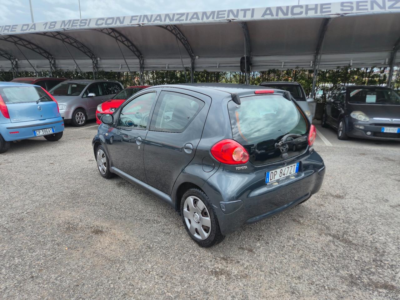 Toyota Aygo 1.0 12V VVT-i 5 porte Sol