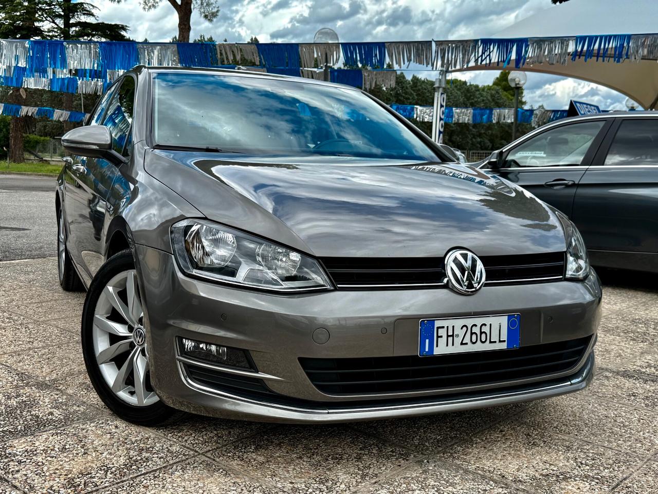 " DA VETRINA " Volkswagen Golf 1.6 TDI DSG Highline