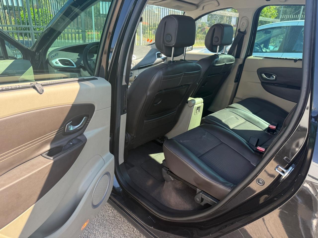 Renault Scenic Scénic X-Mod 1.9 dCi 130CV Dynamique