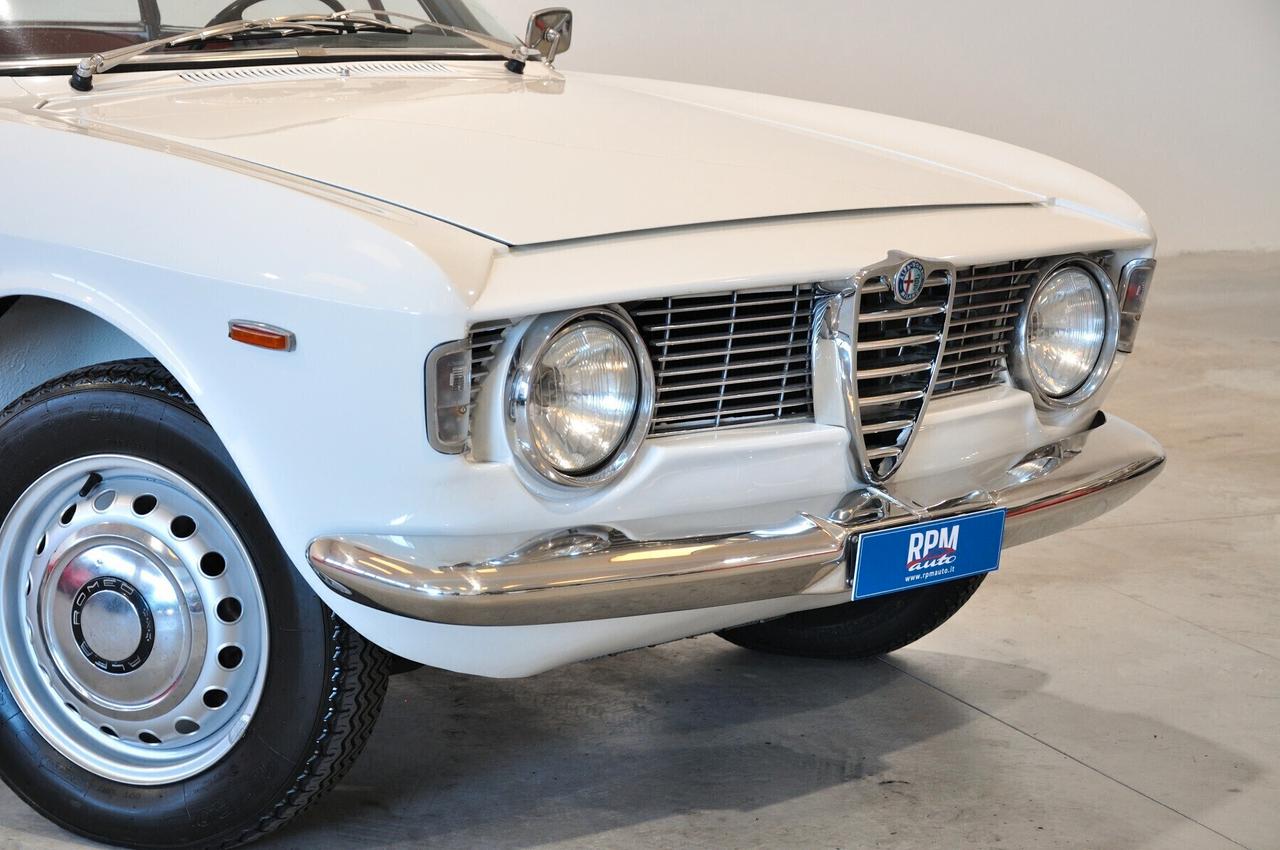 Alfa Romeo GT Giulia Sprint GT 1.6 105.02