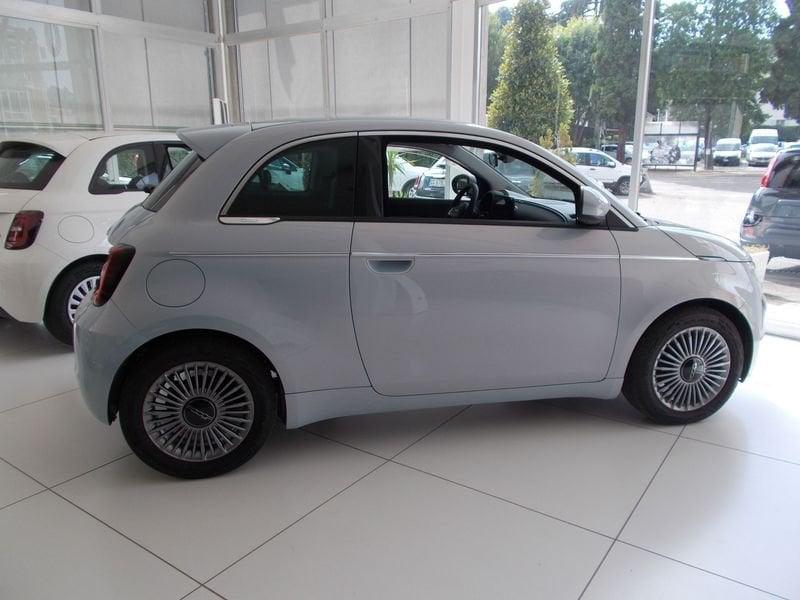 FIAT 500 Berlina 23,65 kWh ICON KM. ZERO MASSARI MARCO 338.7575187