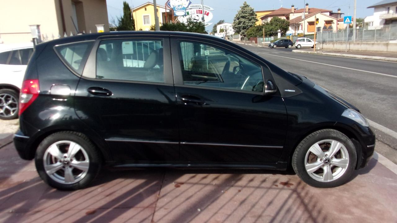 Mercedes-benz A 160 BlueEFFICIENCY Premium