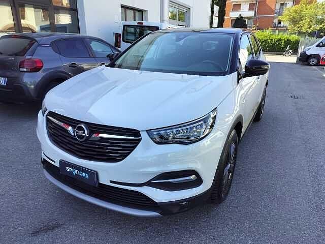 Opel Grandland X 1.5 diesel Ecotec Start&Stop Design Line