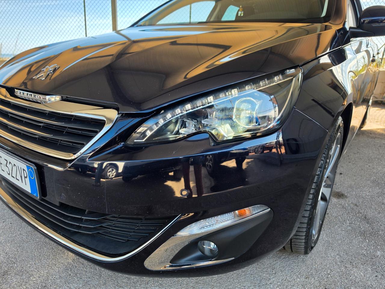 Peugeot 308 BlueHDi 120 S&S SW Allure