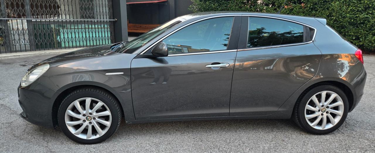 Alfa Romeo Giulietta 2.0 JTDm-2 140 CV Exclusive