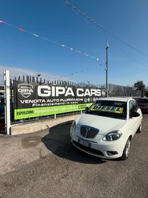 Lancia Ypsilon 1.3 MJT 75 CV Unyca