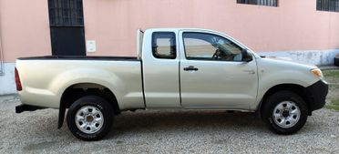 Toyota Hilux 2.5 D-4D 4WD Extra Cab PICK UP
