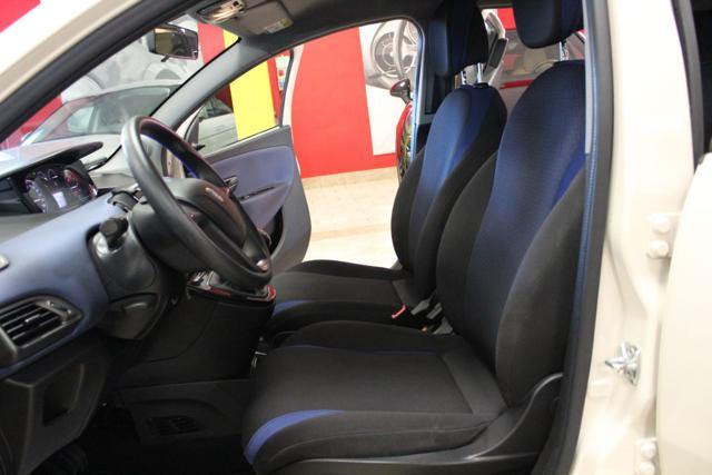 LANCIA Ypsilon 1.2 69 CV NAVI SENSORI ECC....