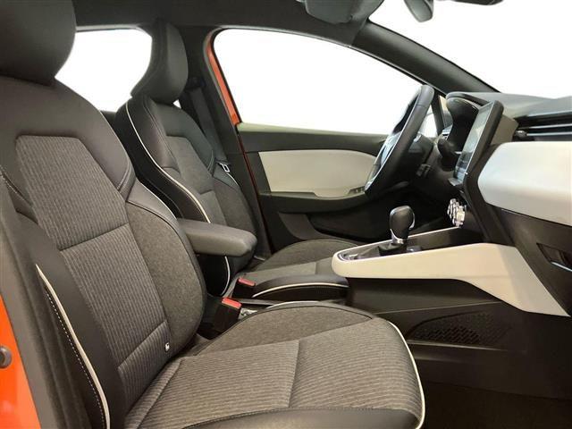 RENAULT Clio 5 Porte 1.6 E-Tech full hybrid 145cv Techno A