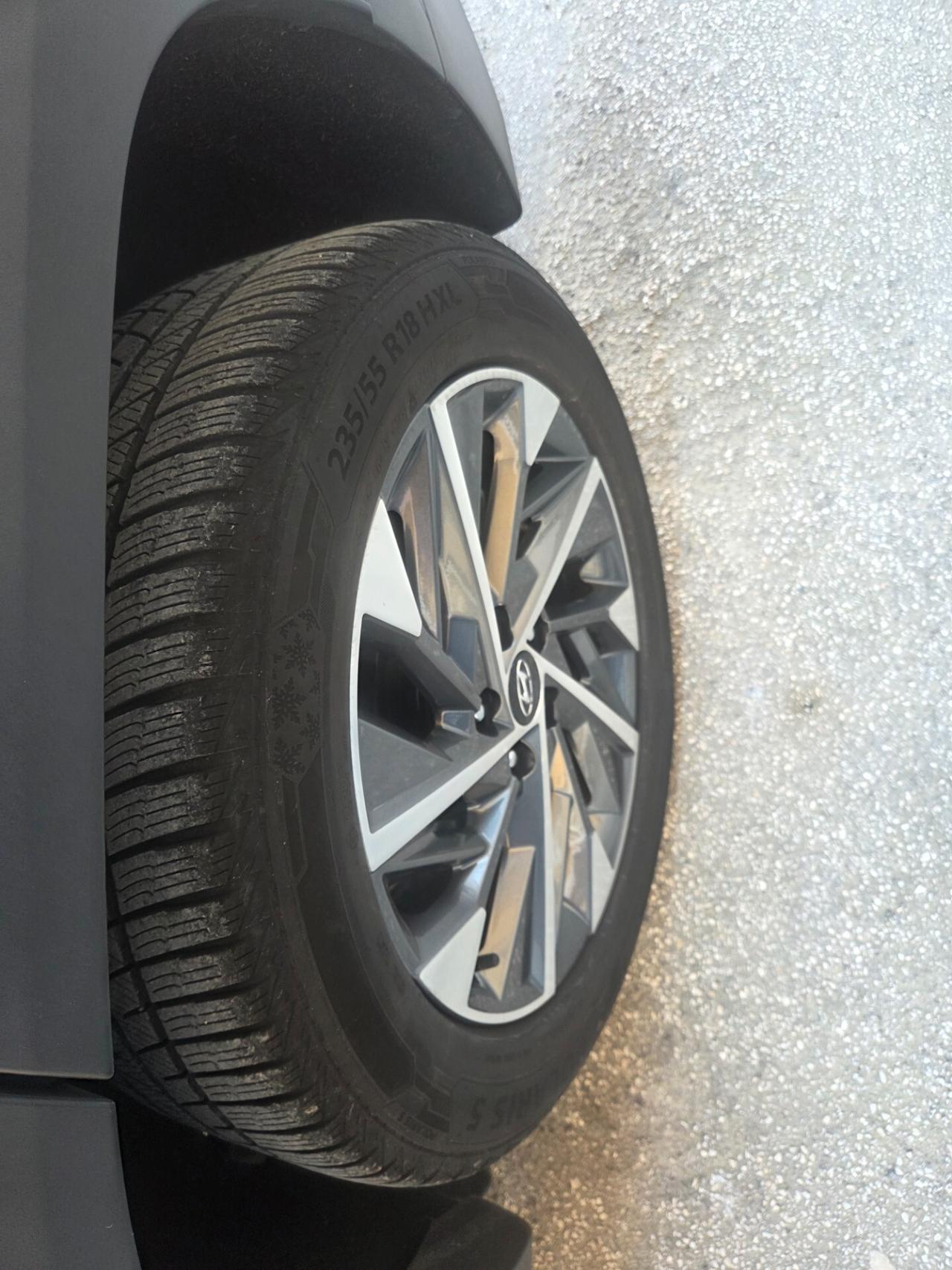 HYUNDAI TUCSON ANNO 2022 SOLI KM 120000 CERTIFICATI