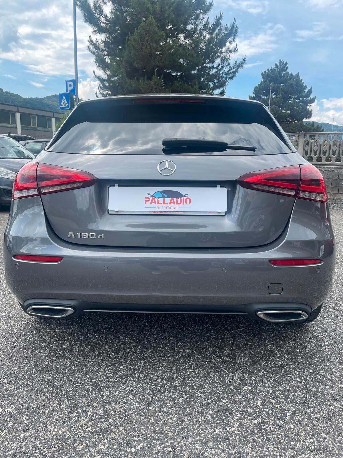 Mercedes-benz A 180 Mercedes Classe Sport Automatic Night Pack – Neopatentati