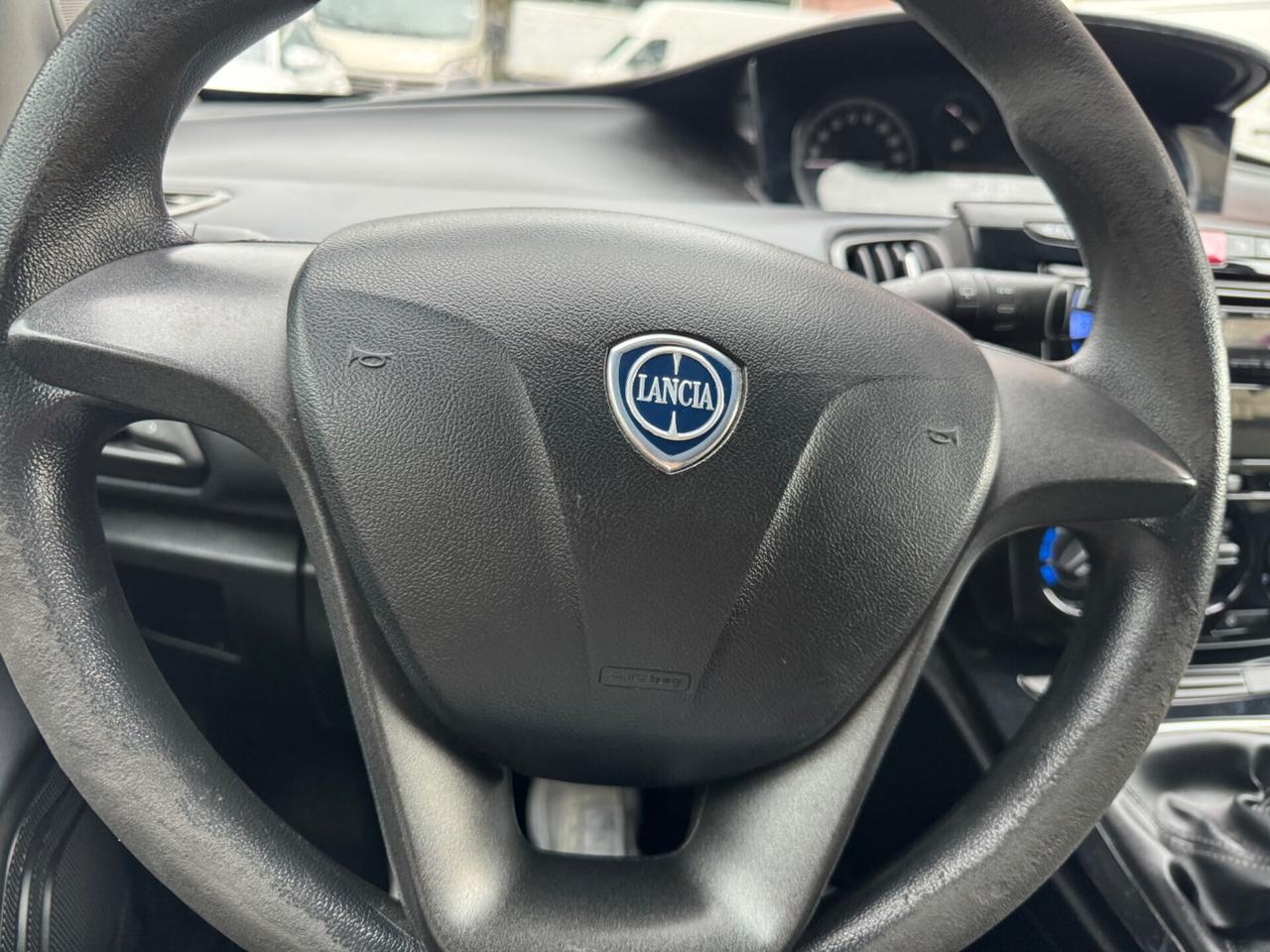 Lancia Ypsilon 1.3 MJT 16V 95 CV 5P. S&S 2016