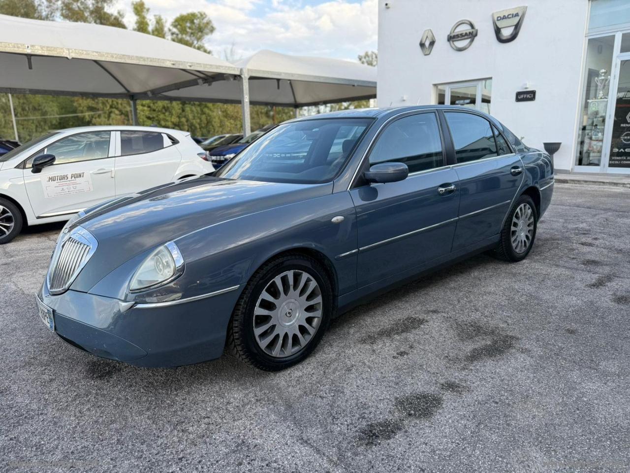 LANCIA Thesis 2.4 JTD 20V aut. 100