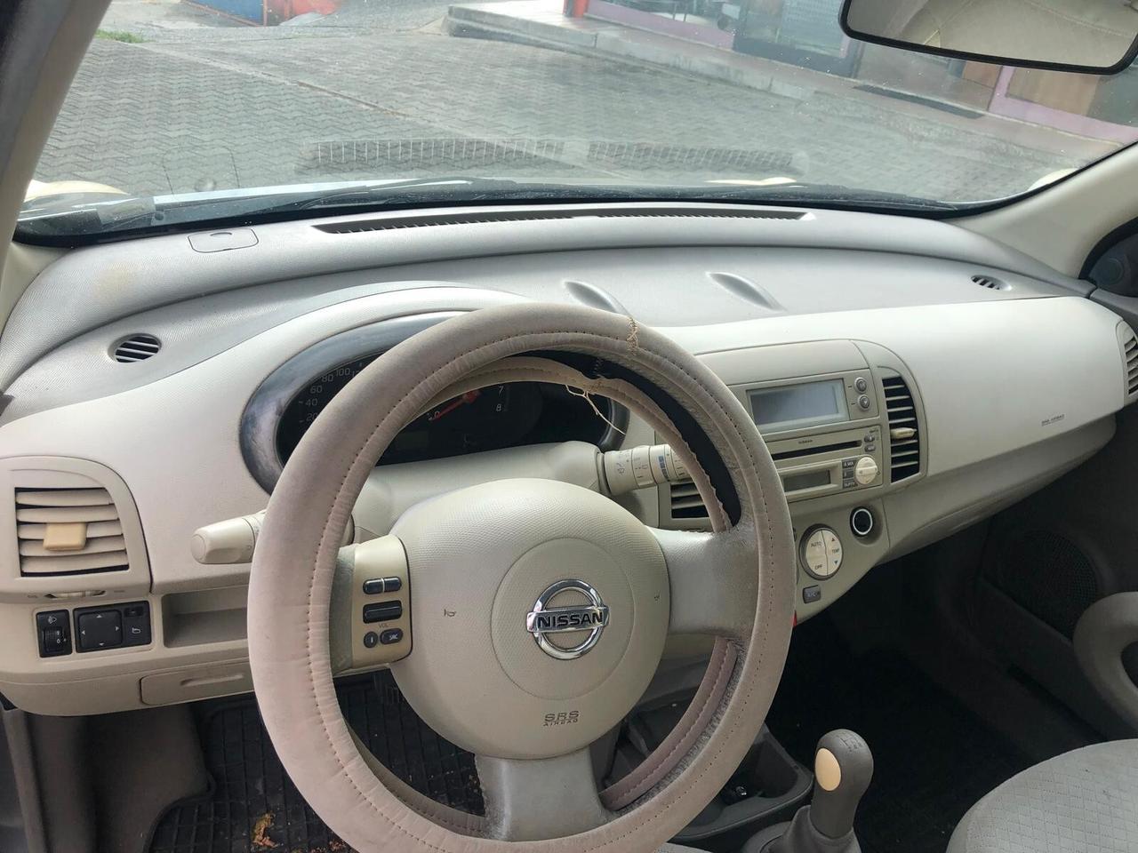 Nissan Micra 1.0 16V 5 porte Visia
