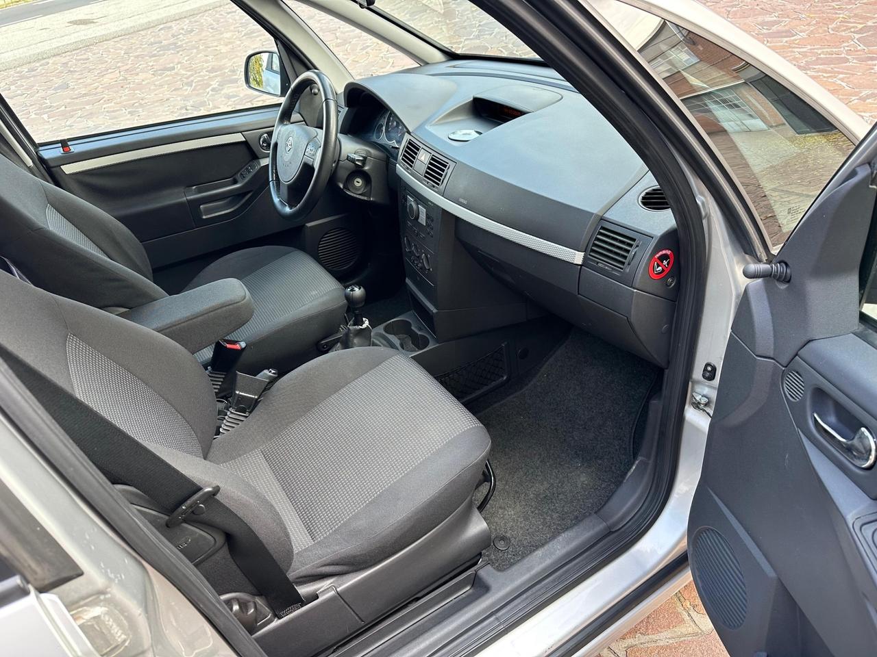 Opel Meriva 1.4 16V GPL-TECH Club