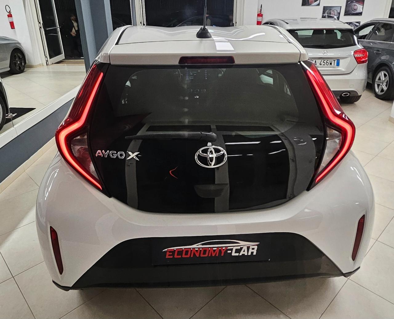 Toyota Aygo X 1.0 VVT-i 72 CV 5 porte Lounge AUTOMATICO