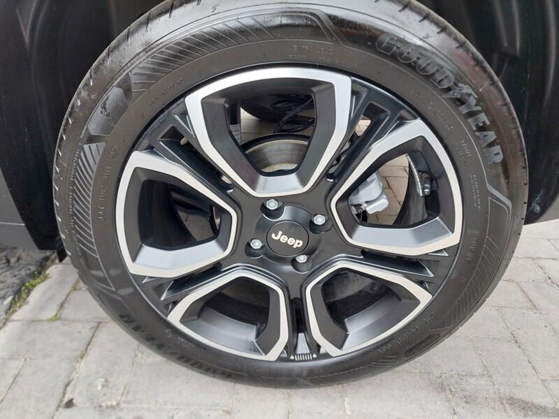 Jeep Avenger 1.2 Turbo 100 CV Summit