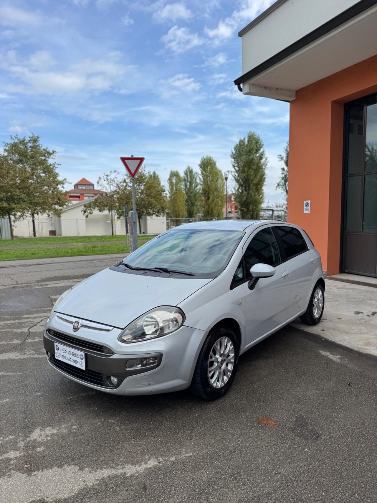 Fiat Punto Evo 1.2 benzina 5 porte adatta a neopatentati