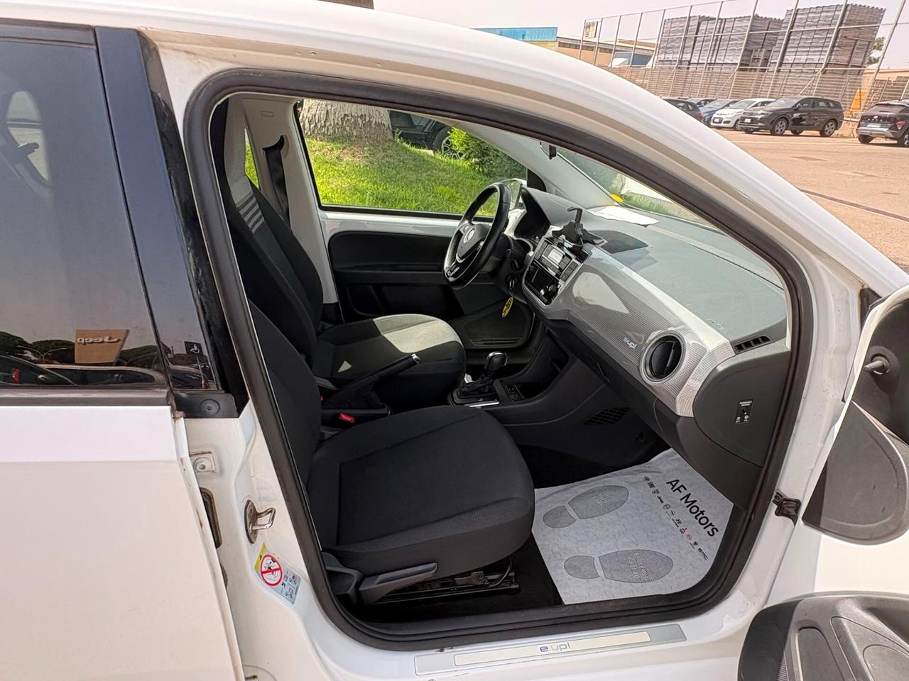 Volkswagen up! e-up! 82 CV
