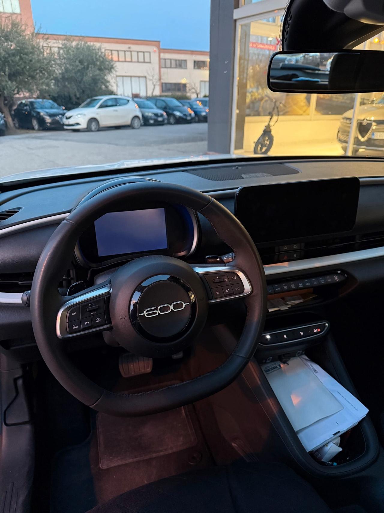 Fiat 600 Hybrid 100 CV DCT MHEV