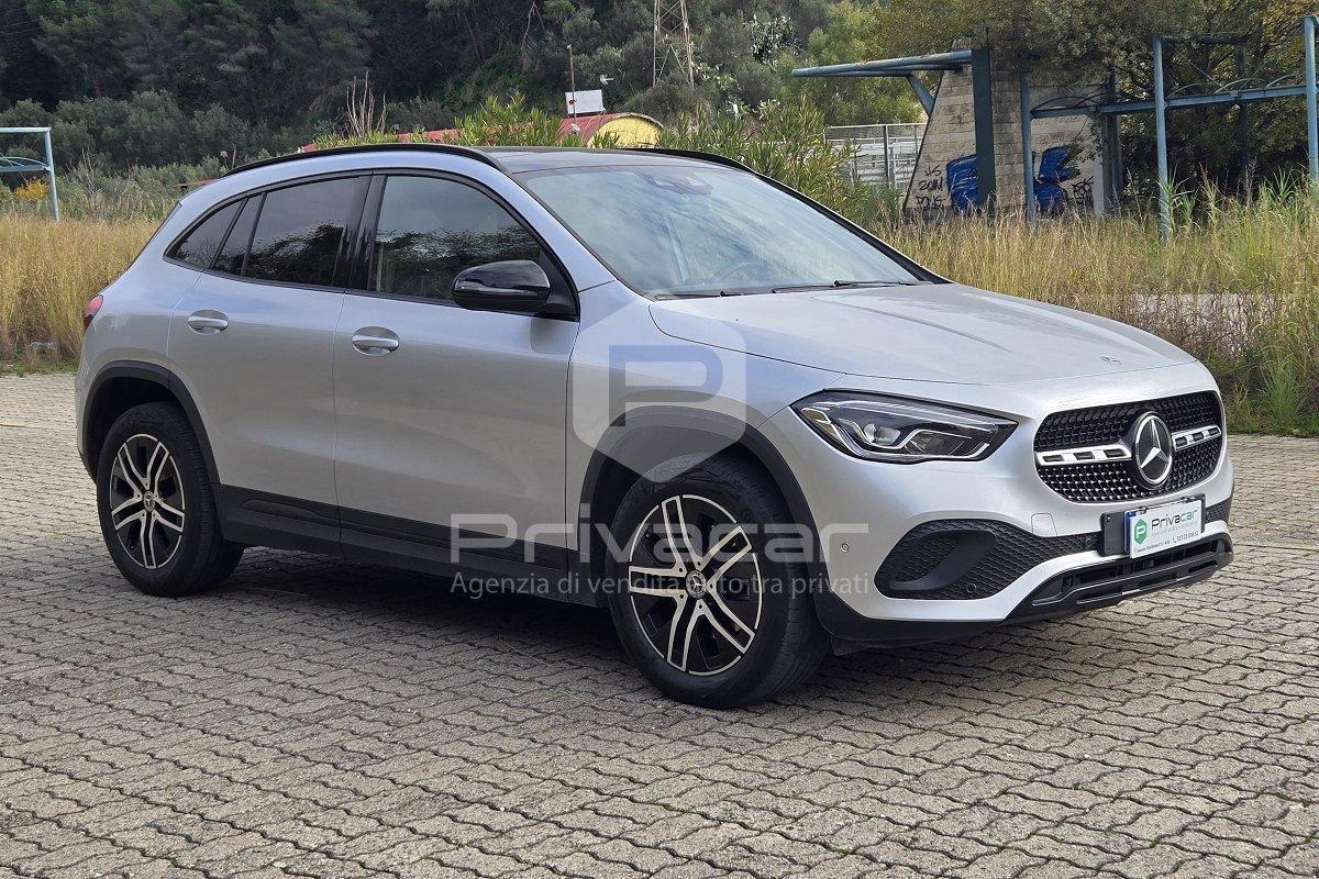 MERCEDES GLA 200 d Automatic 4Matic Premium