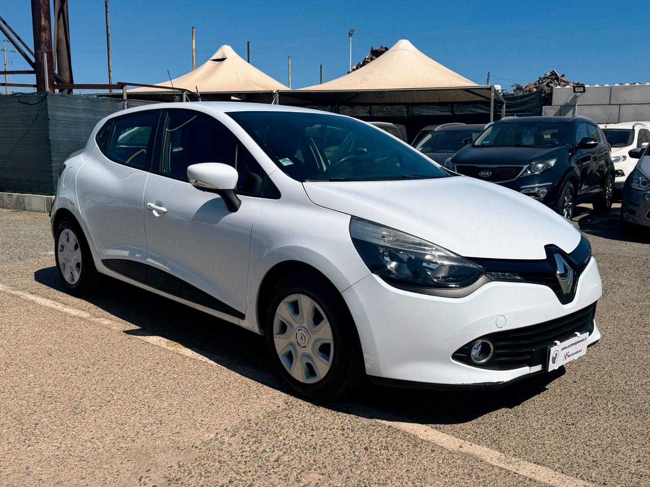 Renault Clio 1.2 75CV GPL - NEOPATENTATI 2014