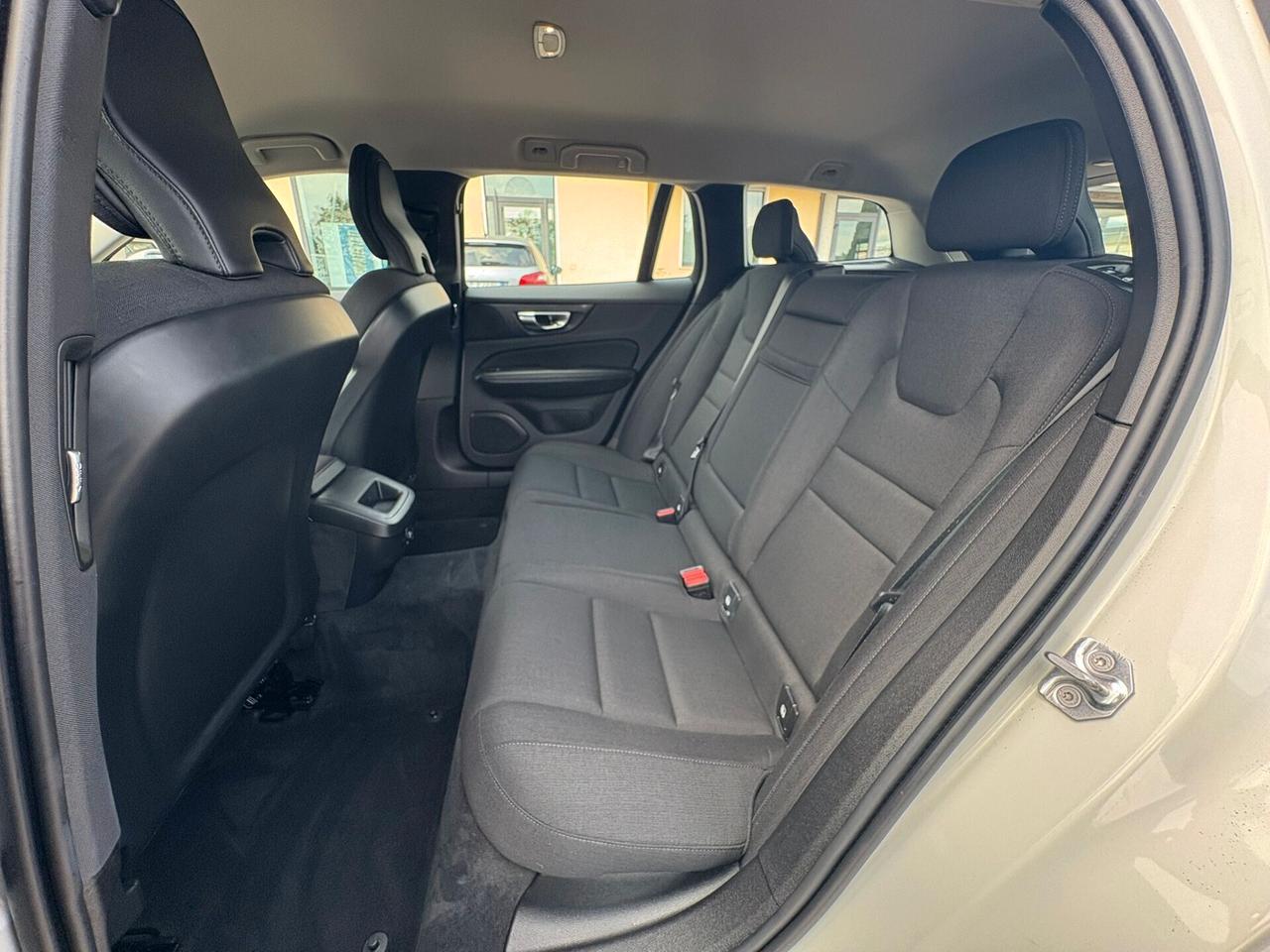 VOLVO V60 2.0 D3 CAMBIO AUTOMATICO