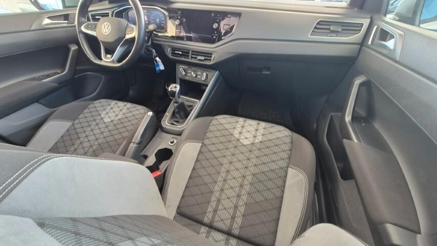 Volkswagen Taigo 1.0 TSI 110 CV R-Line (TETTO APRIBILE) - 2022