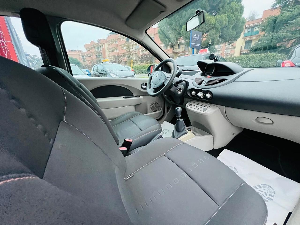 Renault Twingo 1.2 8V Dynamique