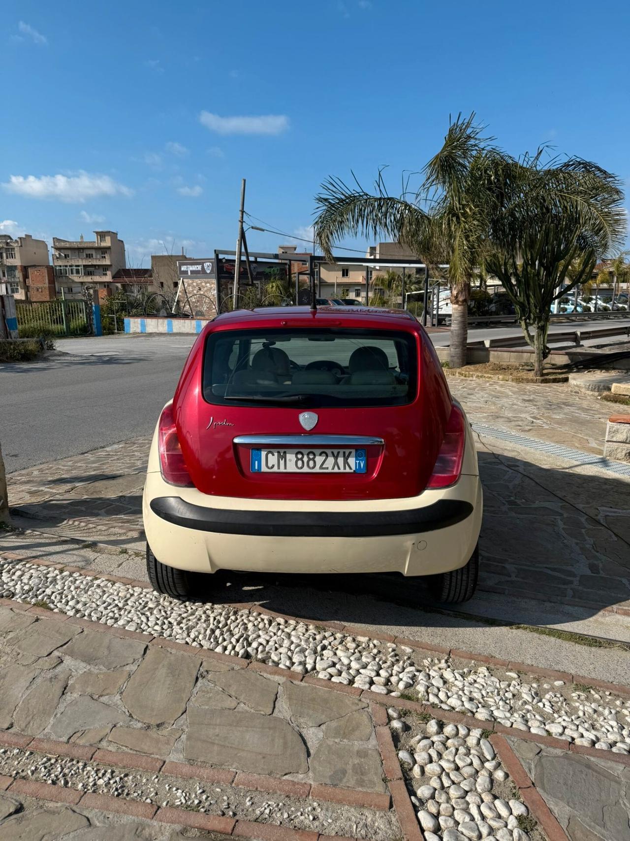 Lancia Ypsilon 1.3 MJT 75 CV Oro Giallo