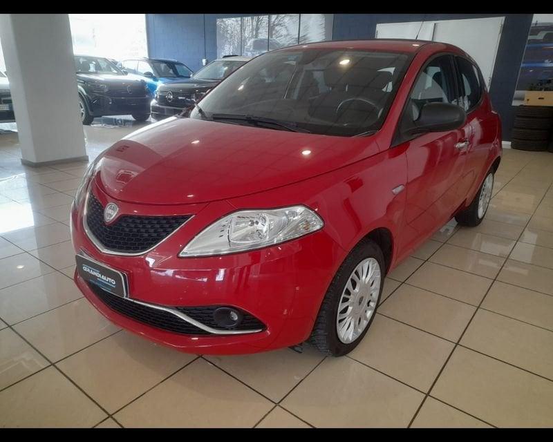 Lancia Ypsilon III 2015 1.2 Silver 69cv